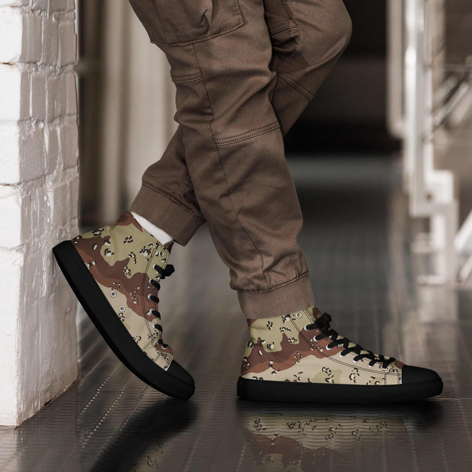 American Chocolate Chip Desert Battle Dress Uniform (DBDU) CAMO Mens high top canvas shoes - Black / 5 - High Top Canvas Shoes