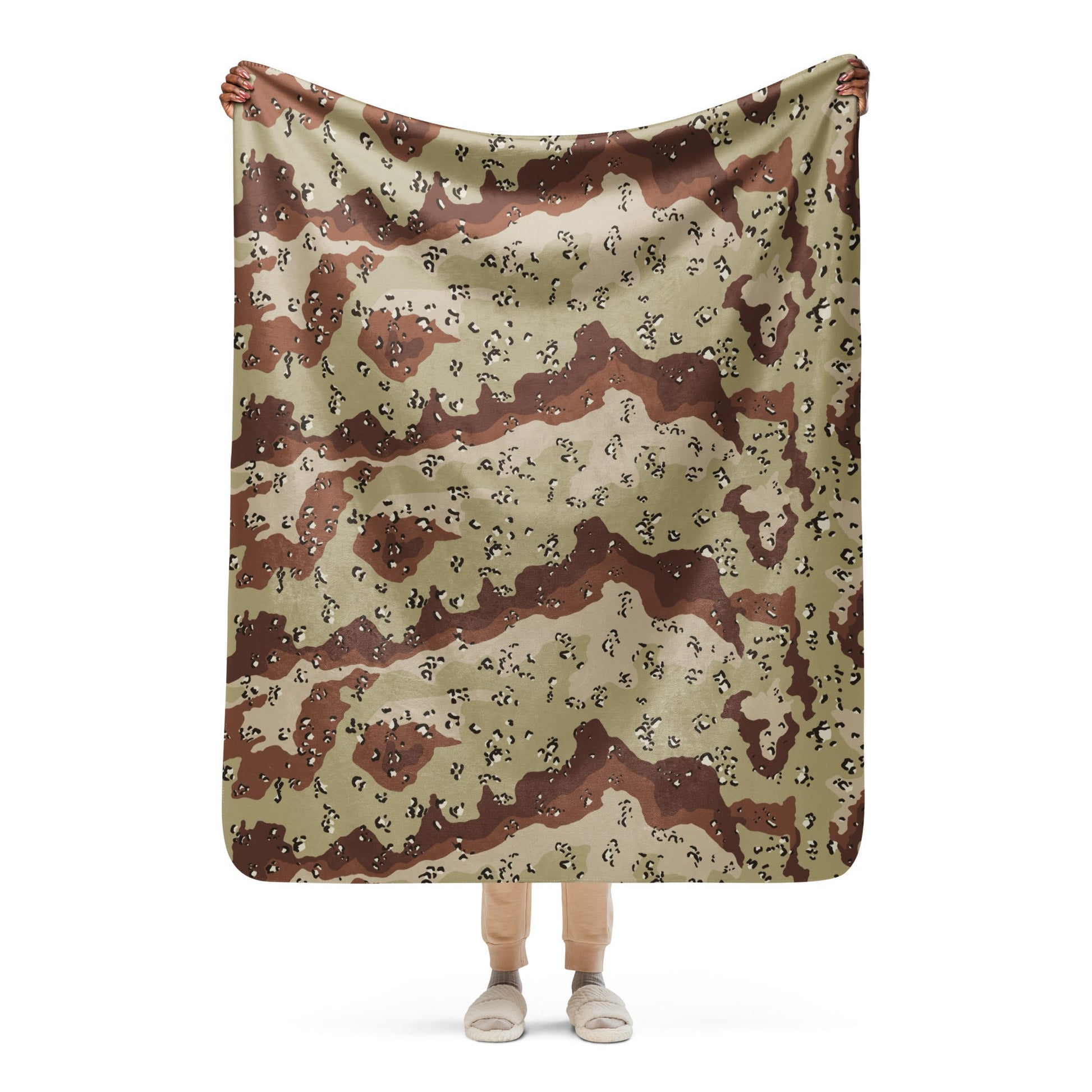 American Chocolate Chip Desert Battle Dress Uniform (DBDU) CAMO Sherpa blanket - 50″×60″ - Blankets