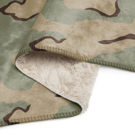 American Desert Combat Uniform (DCU) CAMO Sherpa blanket