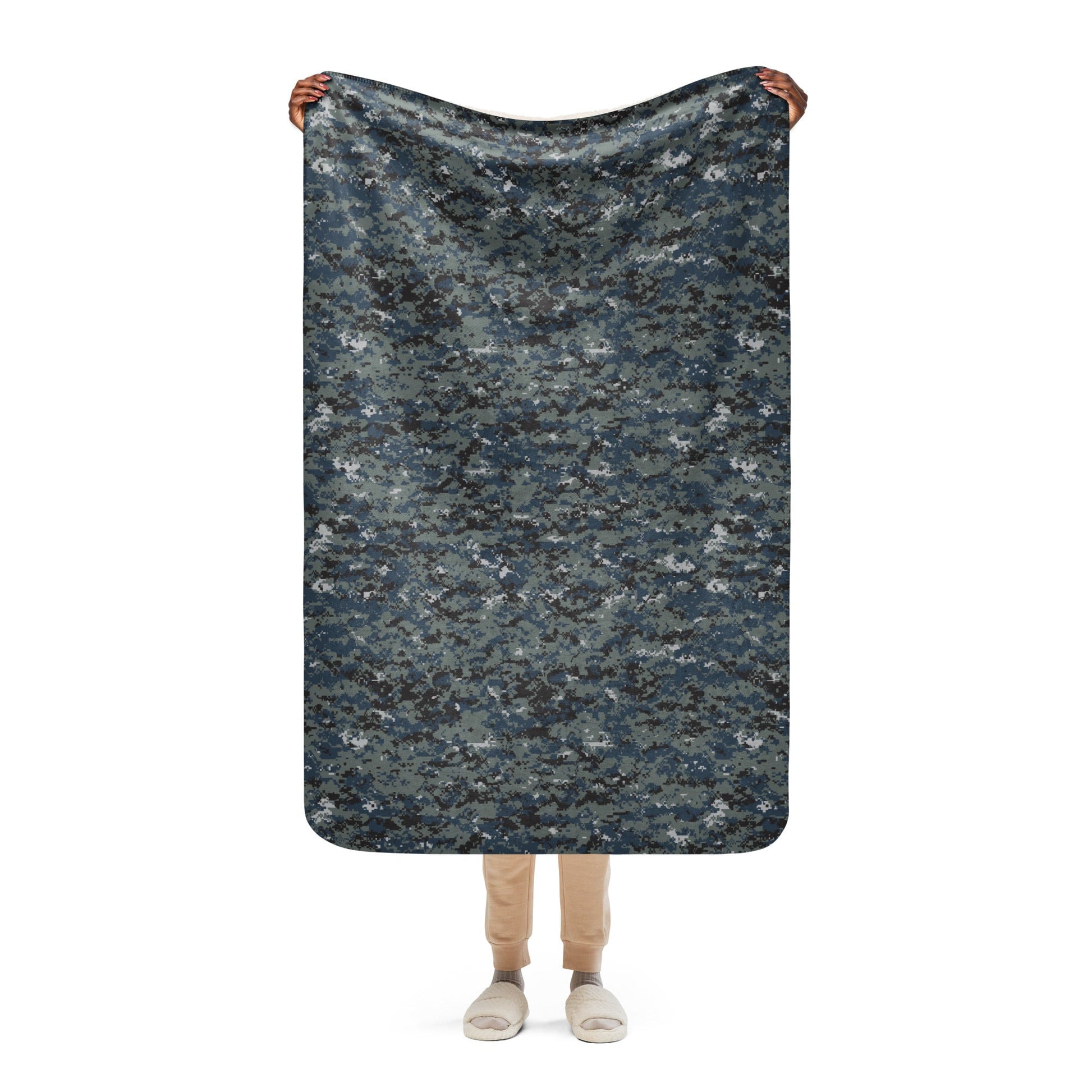 American Digital Blueberry CAMO Sherpa blanket - 37″×57″ - Blankets
