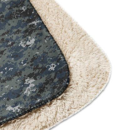 American Digital Blueberry CAMO Sherpa blanket - Blankets