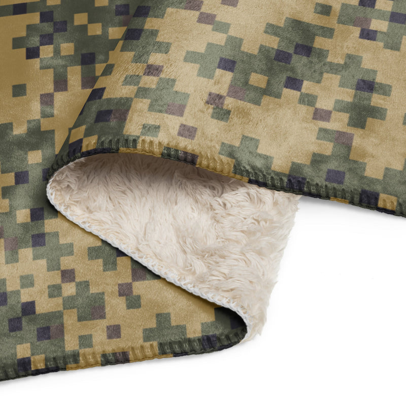 Digital Dual-Tex CAMO Sherpa Blanket