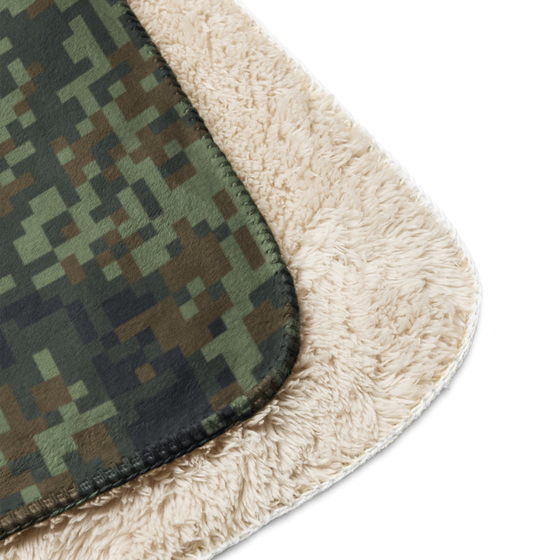Digital Dual-Tex Woodland CAMO Sherpa Blanket