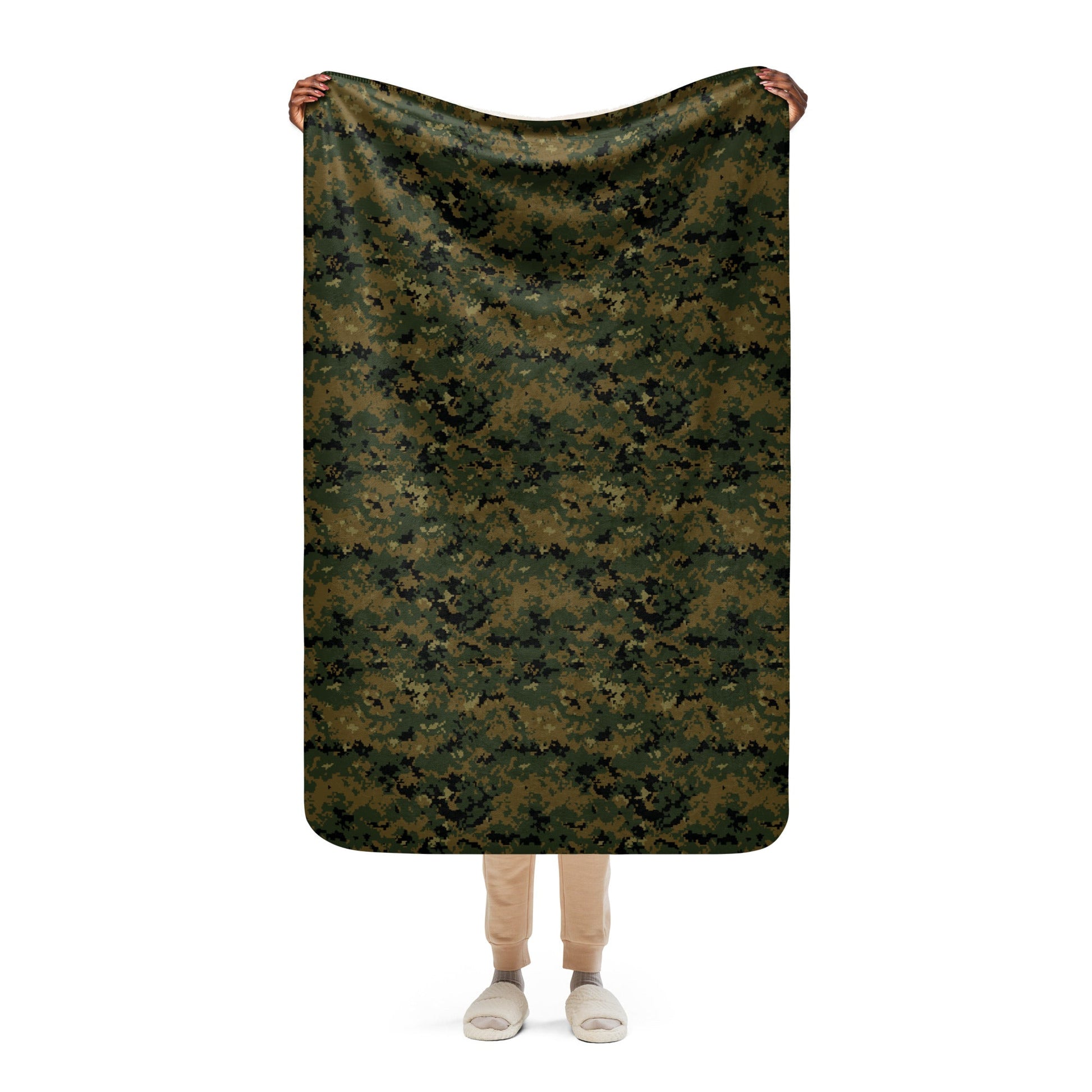 American Digital Woodland CAMO Sherpa Blanket - 37″×57″