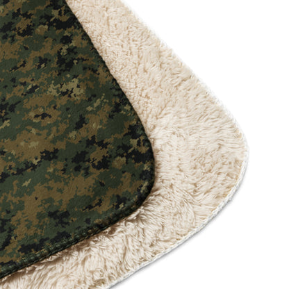 American Digital Woodland CAMO Sherpa Blanket