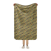Duck Hunter Advisor CAMO Sherpa Blanket - 37″×57″