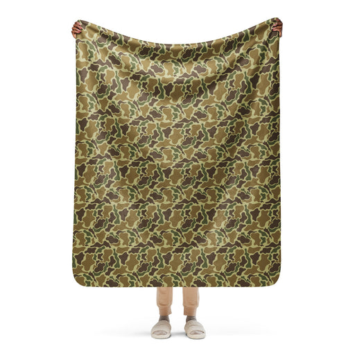 Duck Hunter Advisor CAMO Sherpa Blanket - 50″×60″