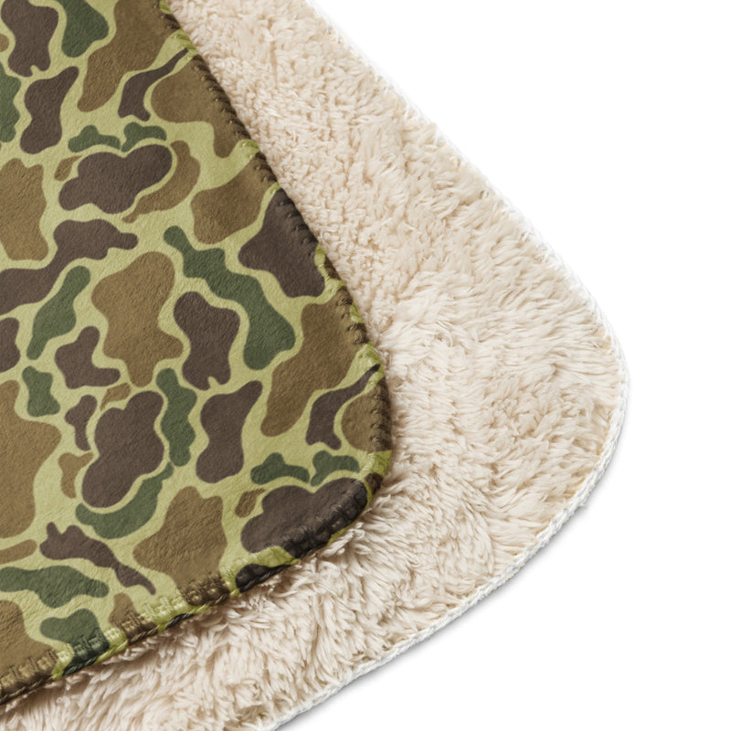 Duck Hunter Advisor CAMO Sherpa Blanket