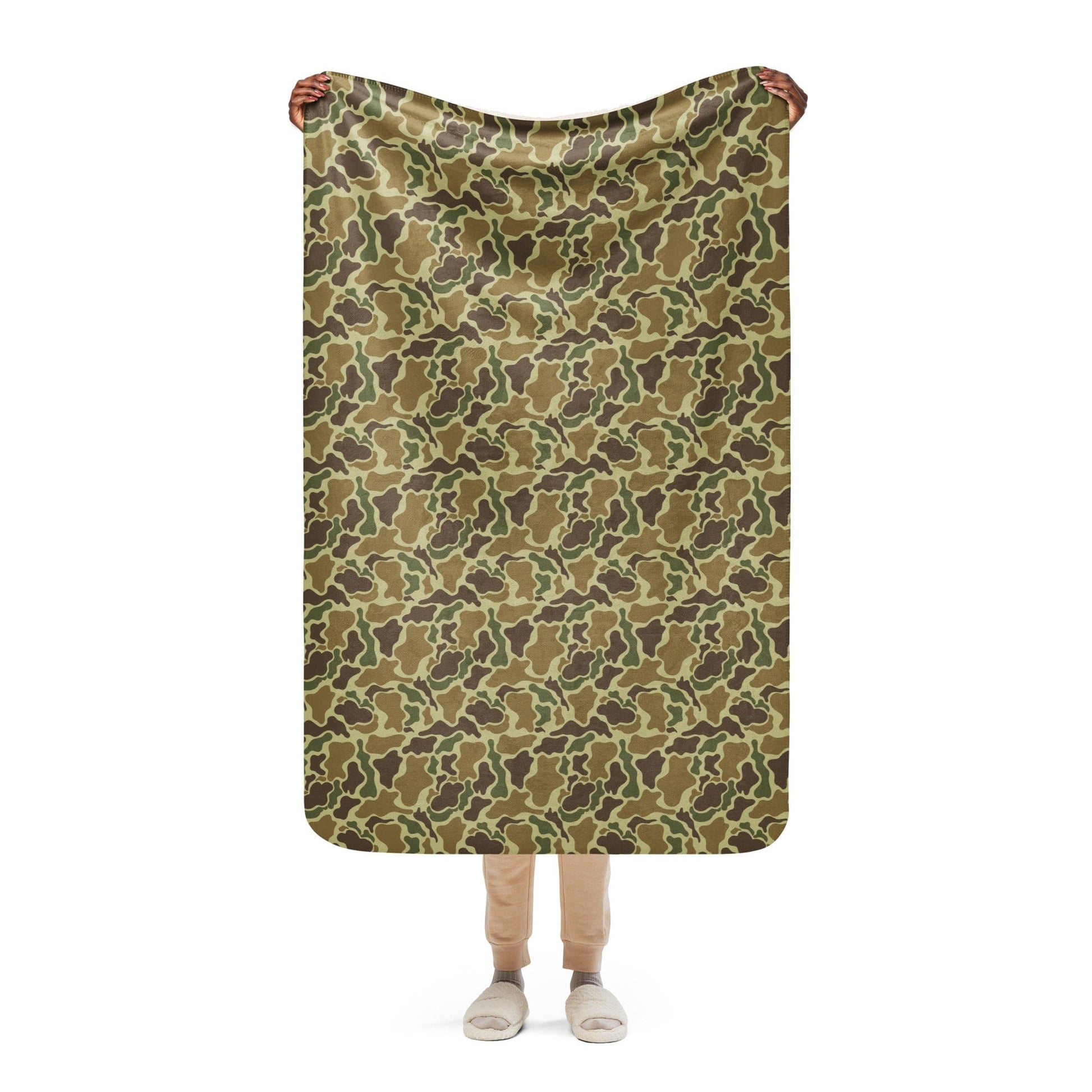 American Duck Hunter Advisor CAMO Sherpa blanket - 37″×57″ - Blankets