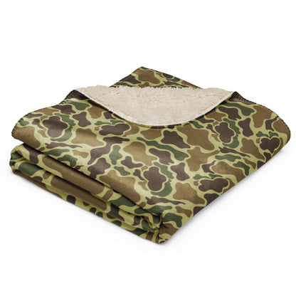 American Duck Hunter Advisor CAMO Sherpa blanket - Blankets