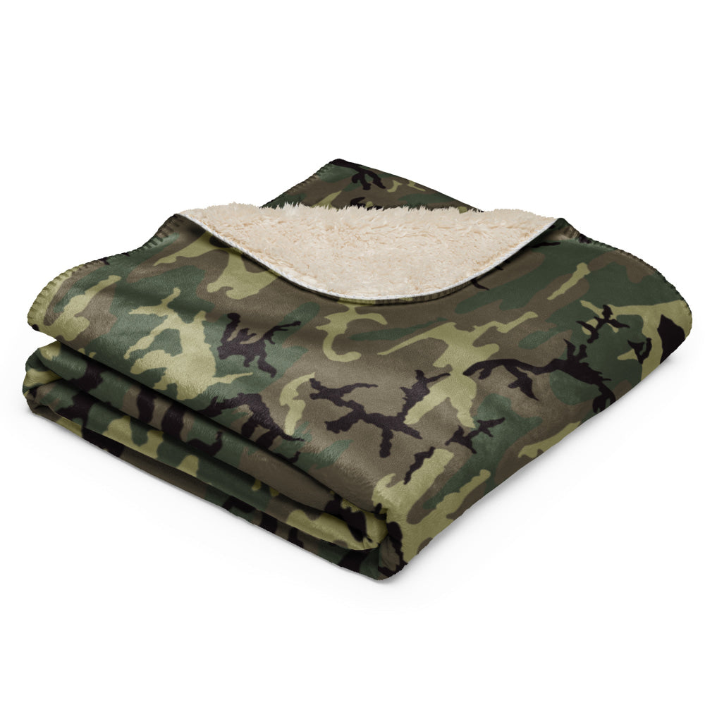 American ERDL Cold War RANGER Woodland CAMO Sherpa blanket - Blanket