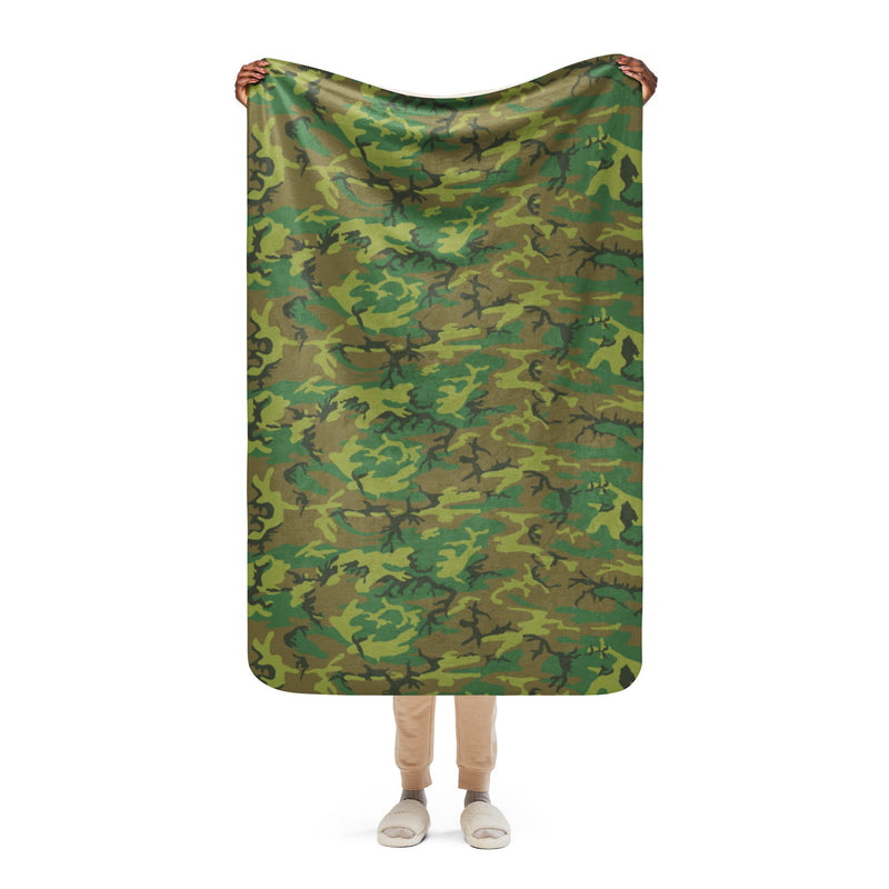 American ERDL Lowland CAMO Sherpa Blanket - 37″×57″