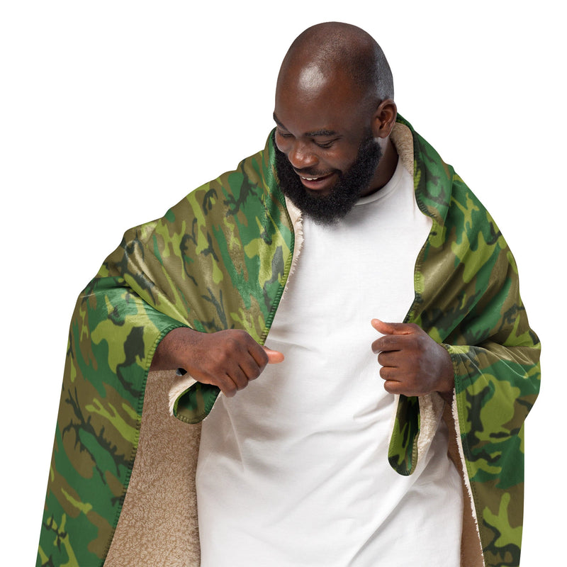 American ERDL Lowland CAMO Sherpa Blanket