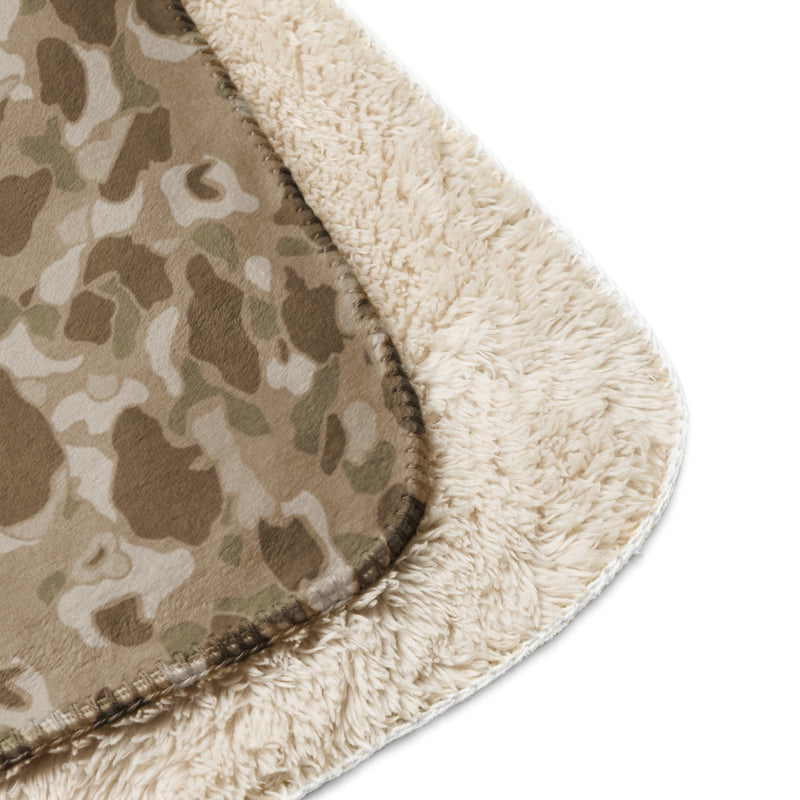 American Frog Skin Arid CAMO Sherpa Blanket