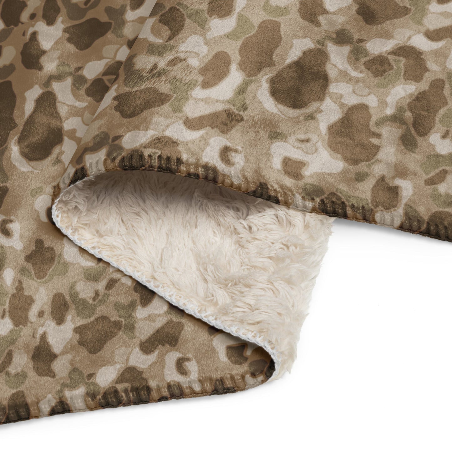 American Frog Skin Arid CAMO Sherpa blanket - Blankets