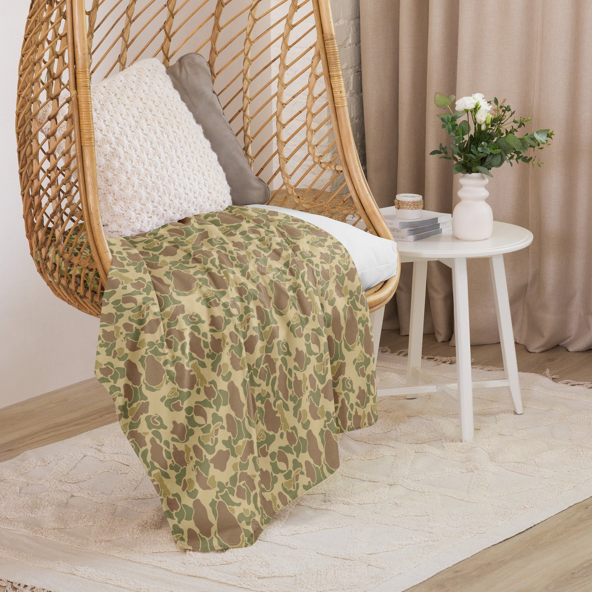 American Frog Skin Beach CAMO Sherpa Blanket