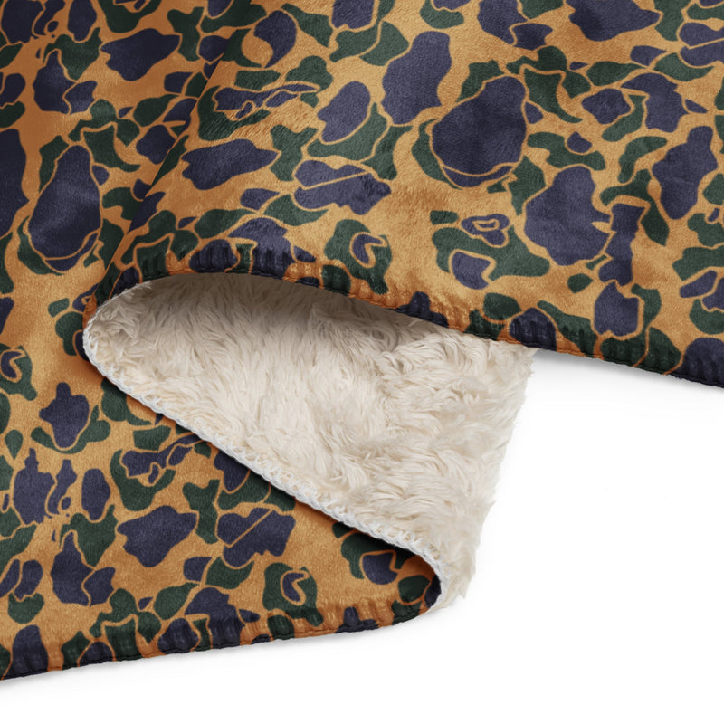 American Frog Skin Dusk CAMO Sherpa Blanket