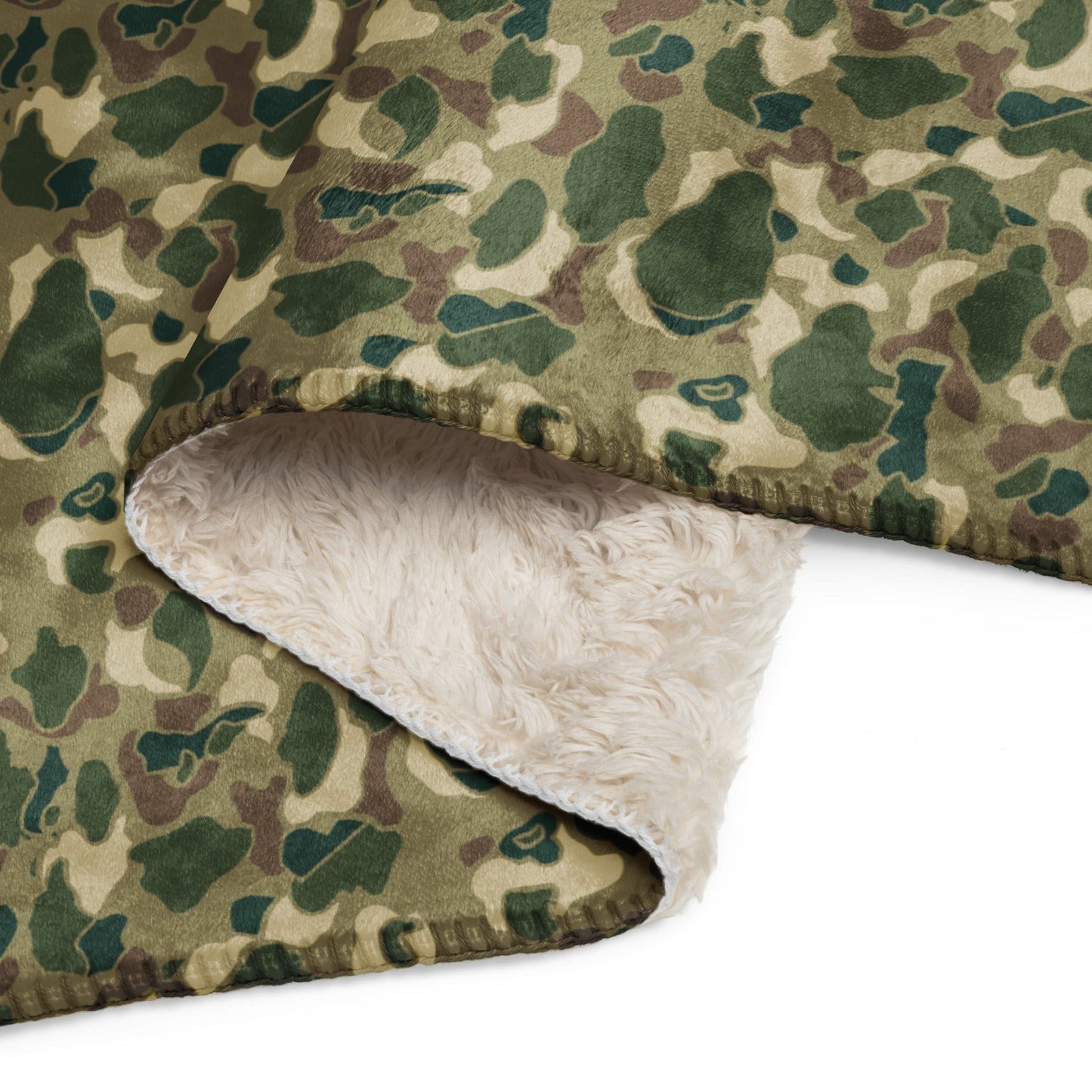 American Frog Skin Multi-terrain CAMO Sherpa Blanket