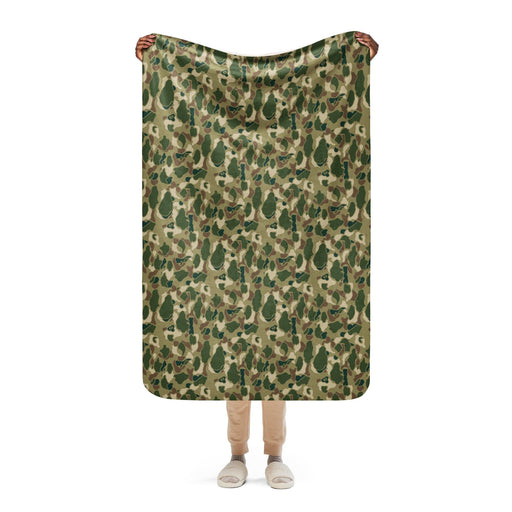 American Frog Skin Multi-terrain CAMO Sherpa Blanket - 37″×57″