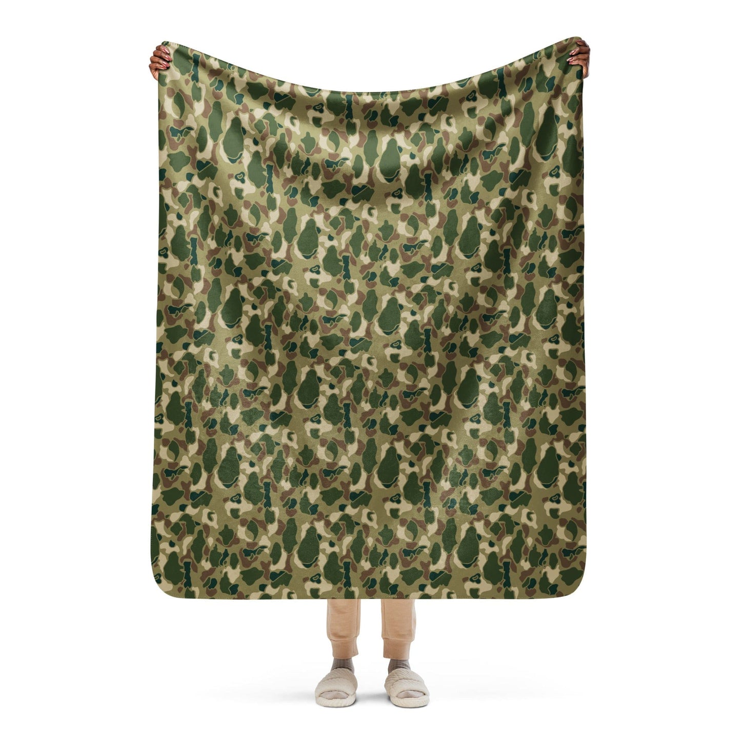 American Frog Skin Multi-terrain CAMO Sherpa Blanket - 50″×60″