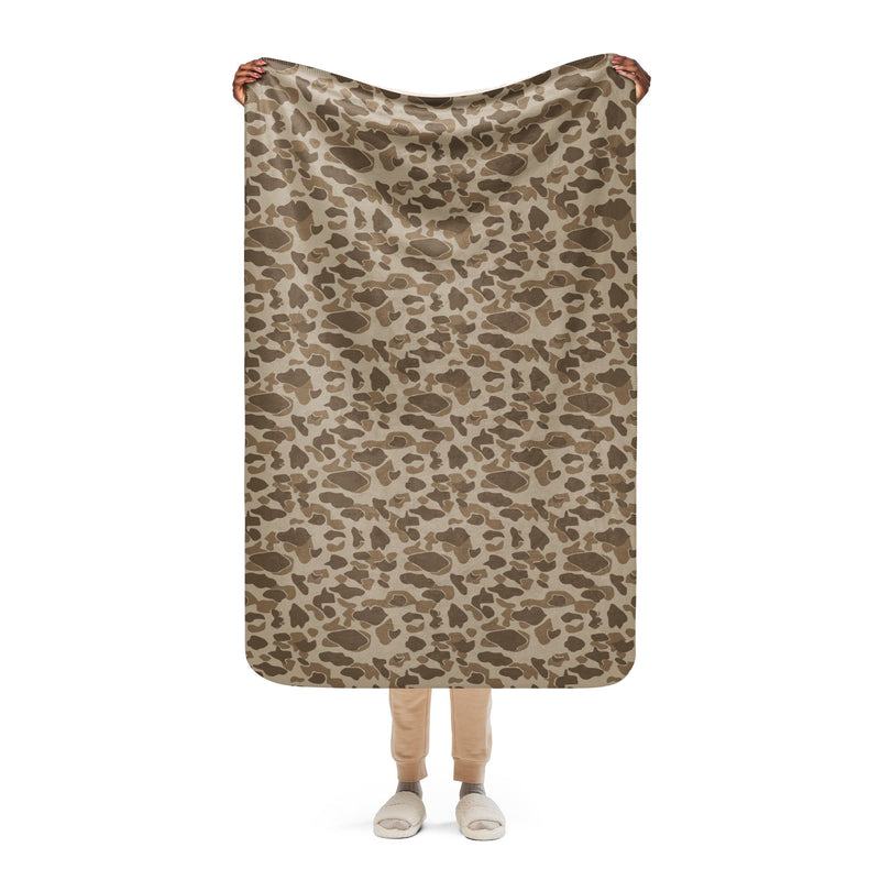 American Frog Skin Sandbeach CAMO Sherpa Blanket - 37″×57″