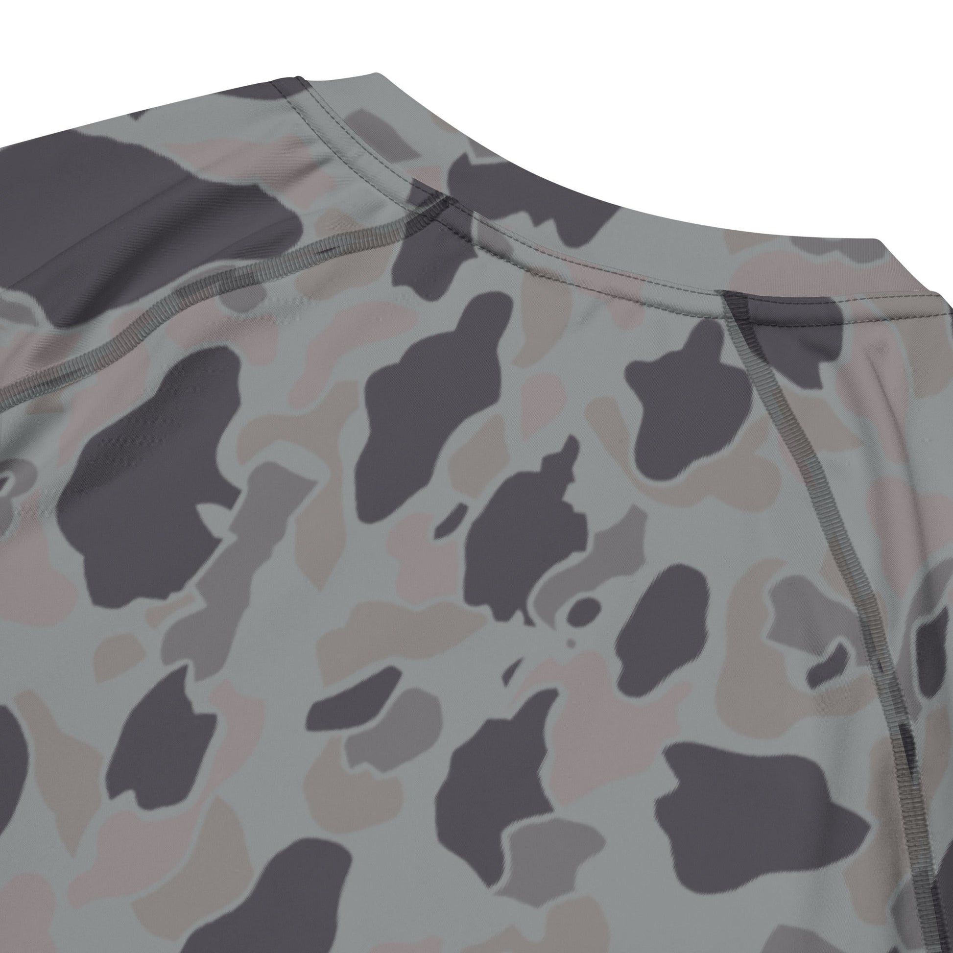 American Frog Skin Snow Shadow CAMO Mens Short-Sleeve Rash Guard
