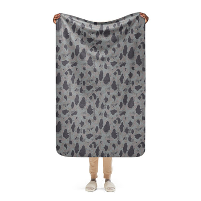 American Frog Skin Snow Shadow CAMO Sherpa Blanket - 37″×57″