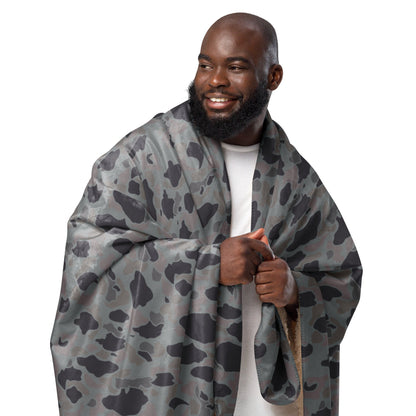 American Frog Skin Snow Shadow CAMO Sherpa Blanket
