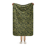 American Frog Skin Tropical CAMO Sherpa Blanket - 37″×57″