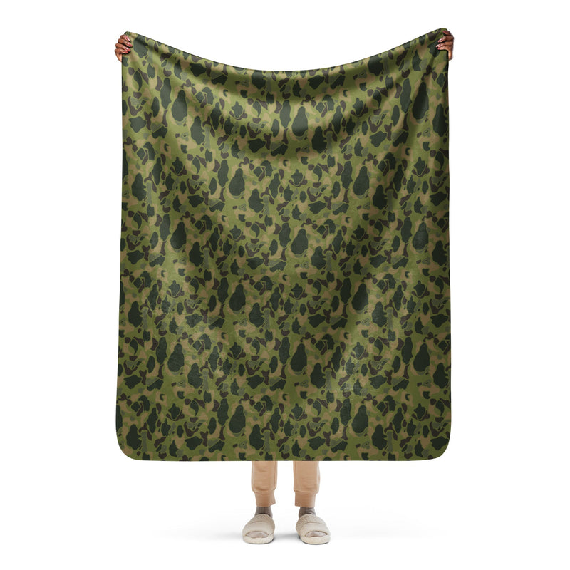 American Frog Skin Tropical CAMO Sherpa Blanket - 50″×60″