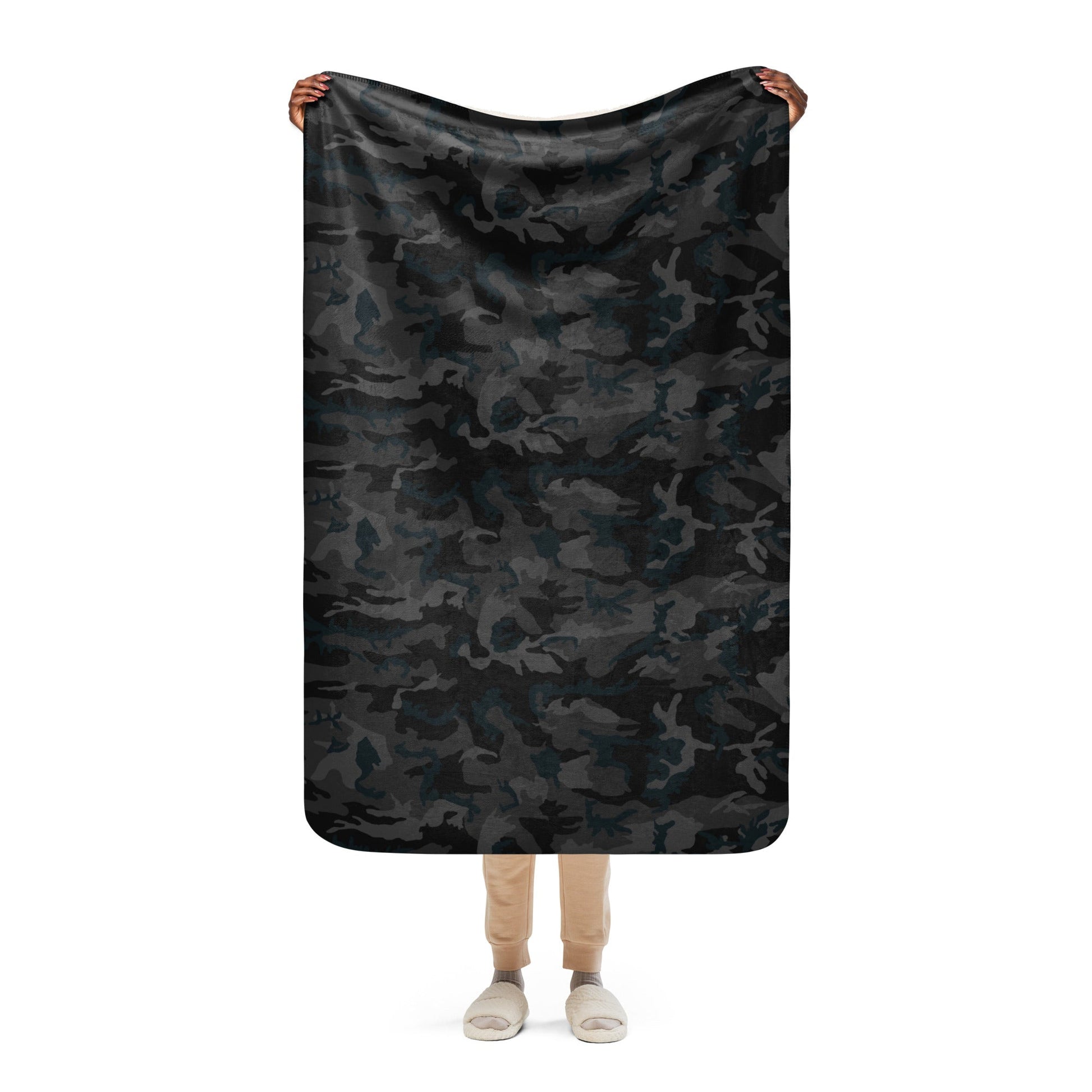 American M81 Night CAMO Sherpa blanket - 37″×57″ - Blankets