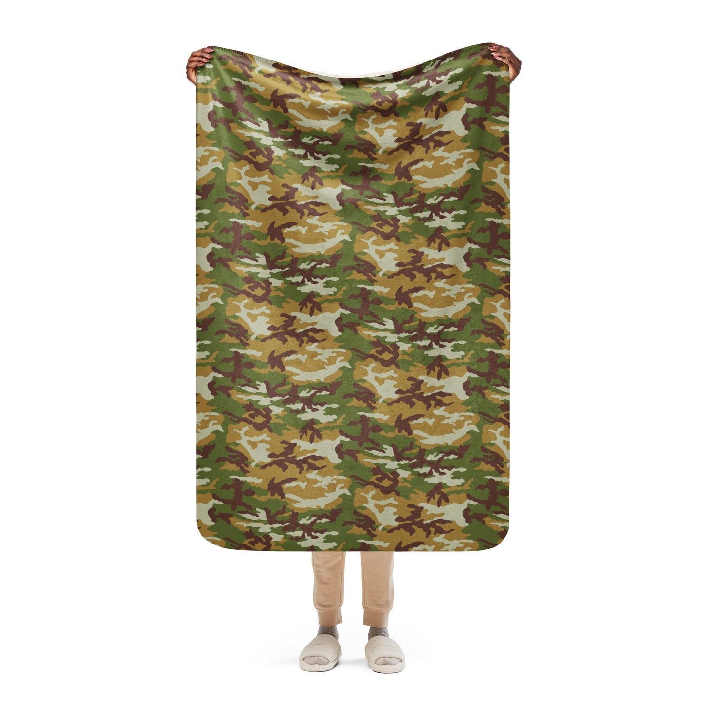 American M81 Olive Brush Woodland CAMO Sherpa blanket - 37″×57″ - Blankets