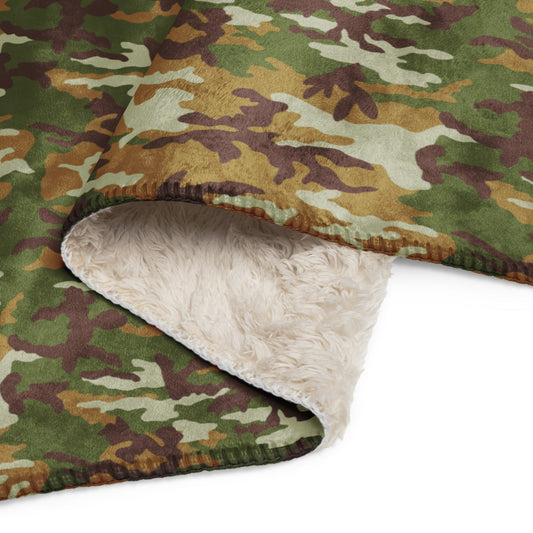 American M81 Olive Brush Woodland CAMO Sherpa blanket - Blankets