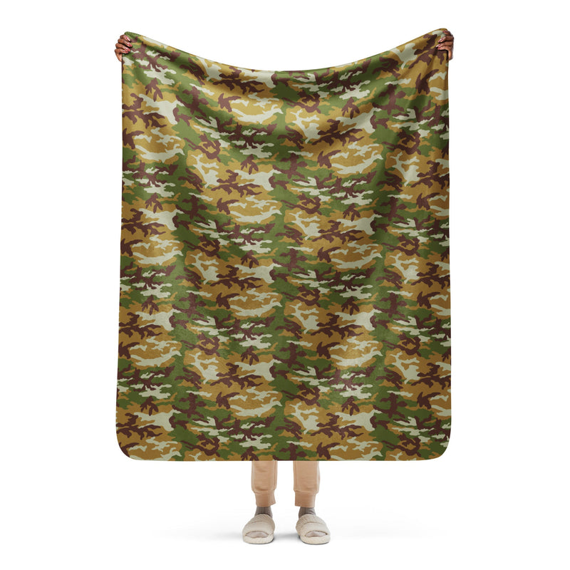 American M81 Olive Brush Woodland CAMO Sherpa Blanket - 50″×60″