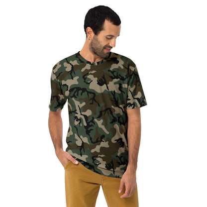 American M81 Woodland CAMO Men’s t-shirt - Mens T-Shirt