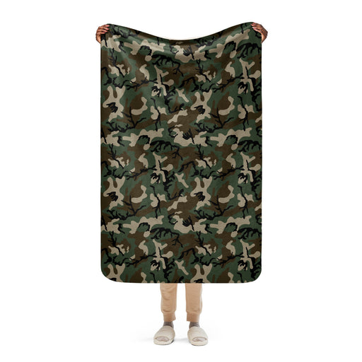 American M81 Woodland CAMO Sherpa Blanket - 37″×57″