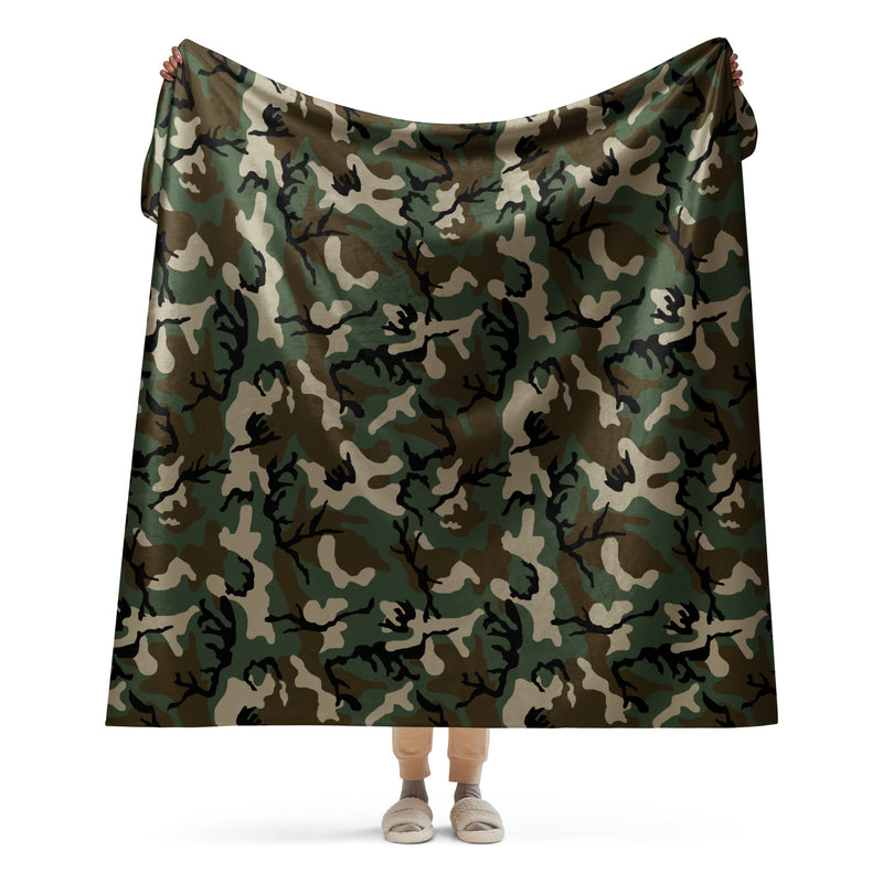American M81 Woodland CAMO Sherpa Blanket - 60″×80″
