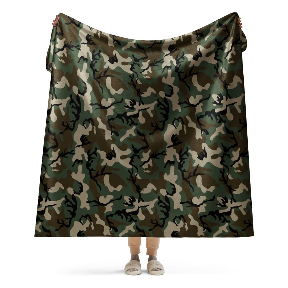 American M81 Woodland CAMO Sherpa blanket - 60″×80″