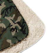 American M81 Woodland CAMO Sherpa Blanket