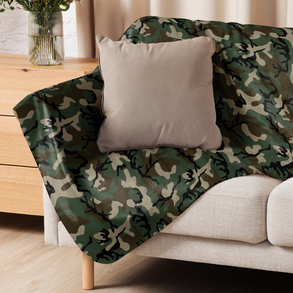 American M81 Woodland CAMO Sherpa blanket - Blanket