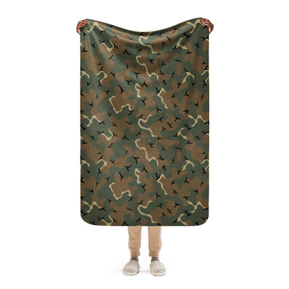 American MERDC Vehicle Woodland CAMO Sherpa blanket - 37″×57″ - Blankets