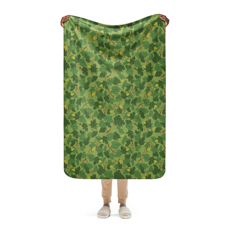 American Mitchell Wine Leaf Green CAMO Sherpa blanket - 37″×57″