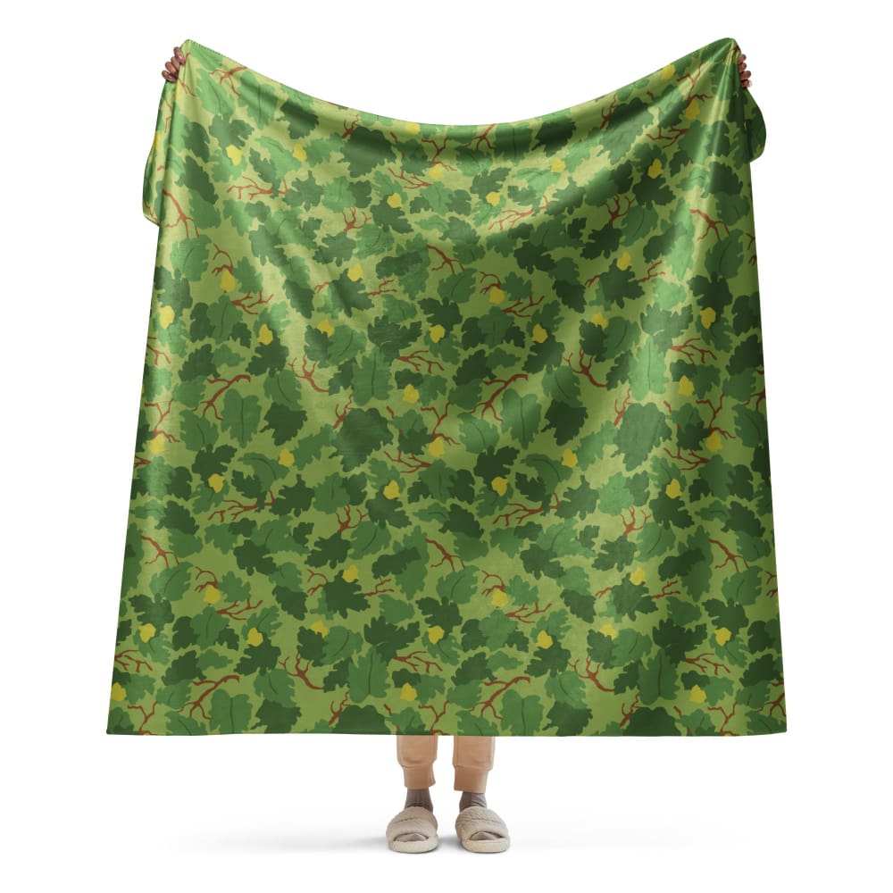 American Mitchell Wine Leaf Green CAMO Sherpa blanket - 60″×80″