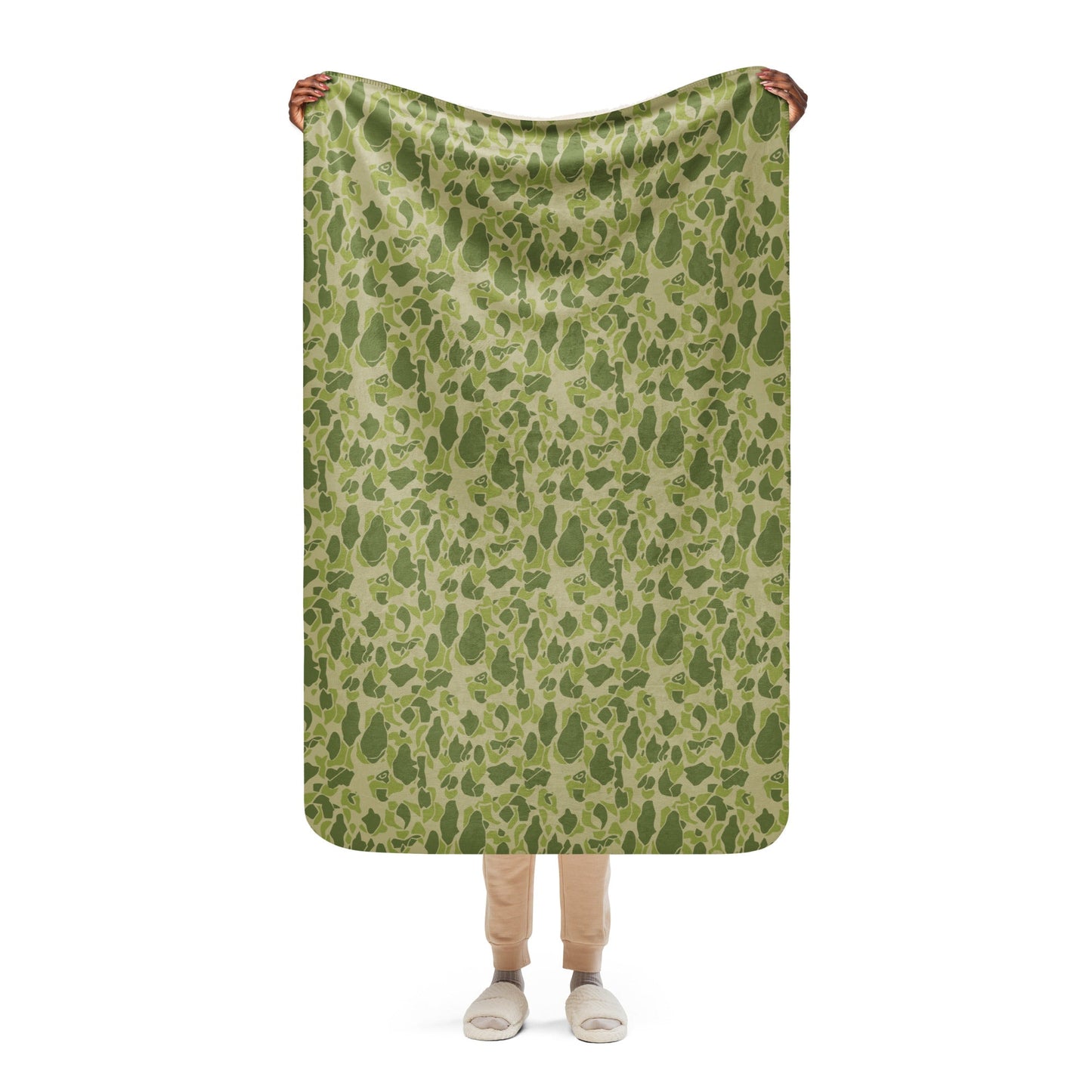 American Parachute CAMO Sherpa blanket - 37″×57″ - Blankets