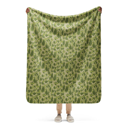 American Parachute CAMO Sherpa blanket - 50″×60″ - Blankets