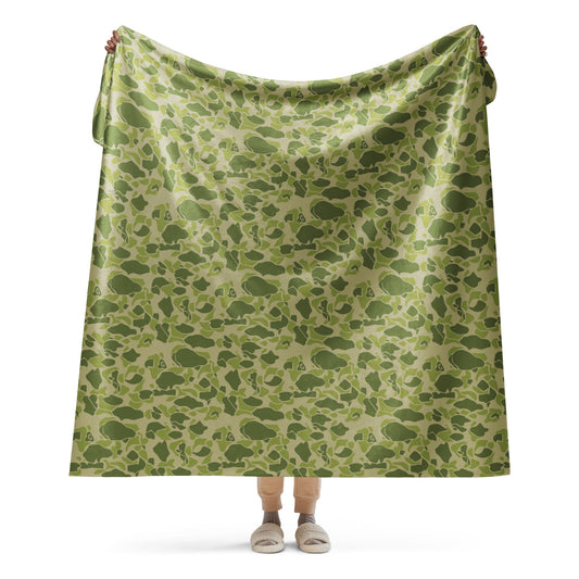 American Parachute CAMO Sherpa blanket - 60″×80″ - Blankets