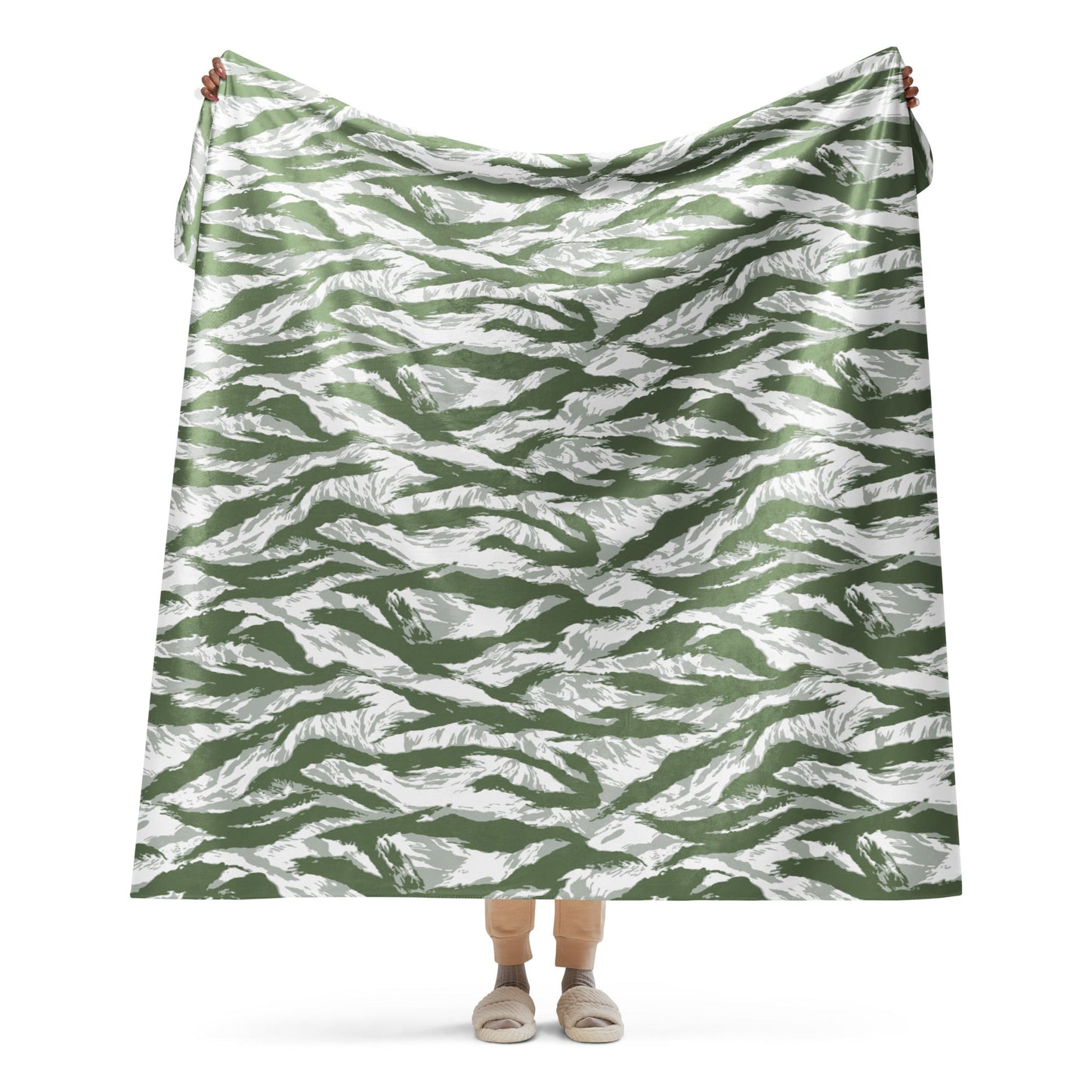American Tiger Stripe Arctic Noorvik CAMO Sherpa blanket - 60″×80″ - Blanket