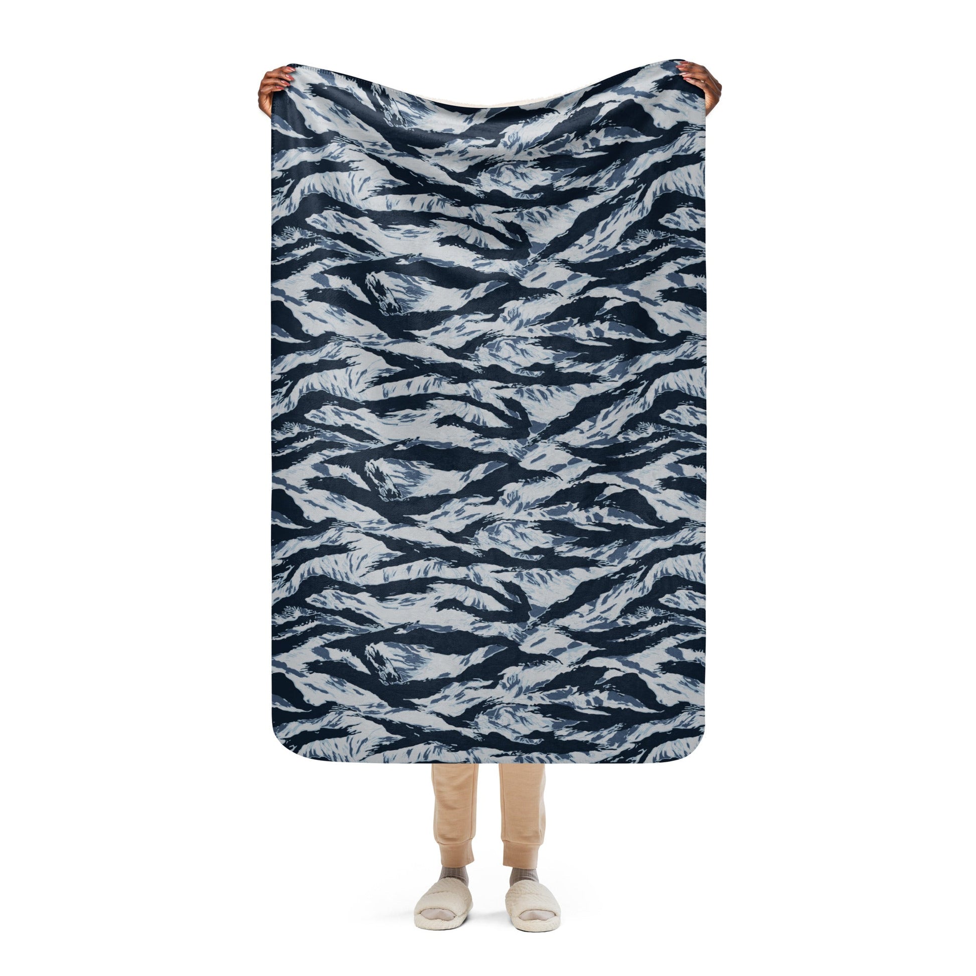 American Tiger Stripe Blue Frost CAMO Sherpa blanket - 37″×57″ - Blankets