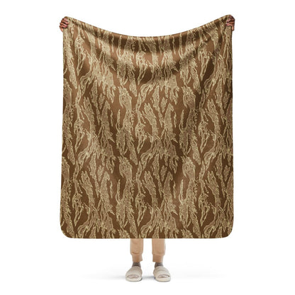 American Tiger Stripe Desert v2 CAMO Sherpa blanket - 50″×60″