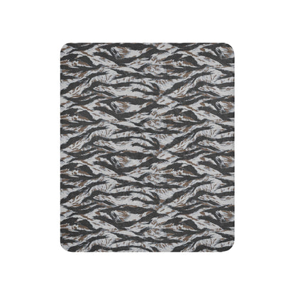American Tiger Stripe Frostbite CAMO Sherpa blanket - Blankets